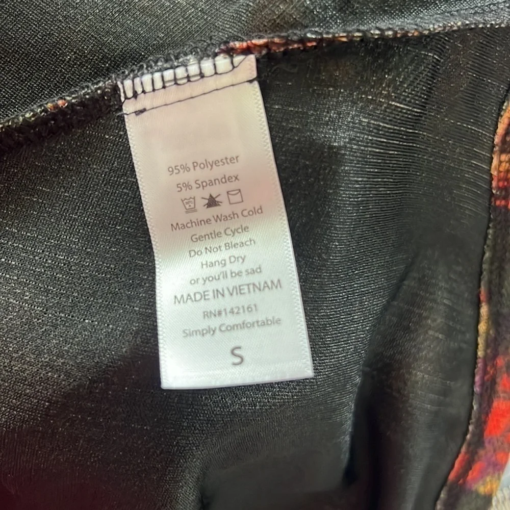 NWT Lularoe Madison printed size Small